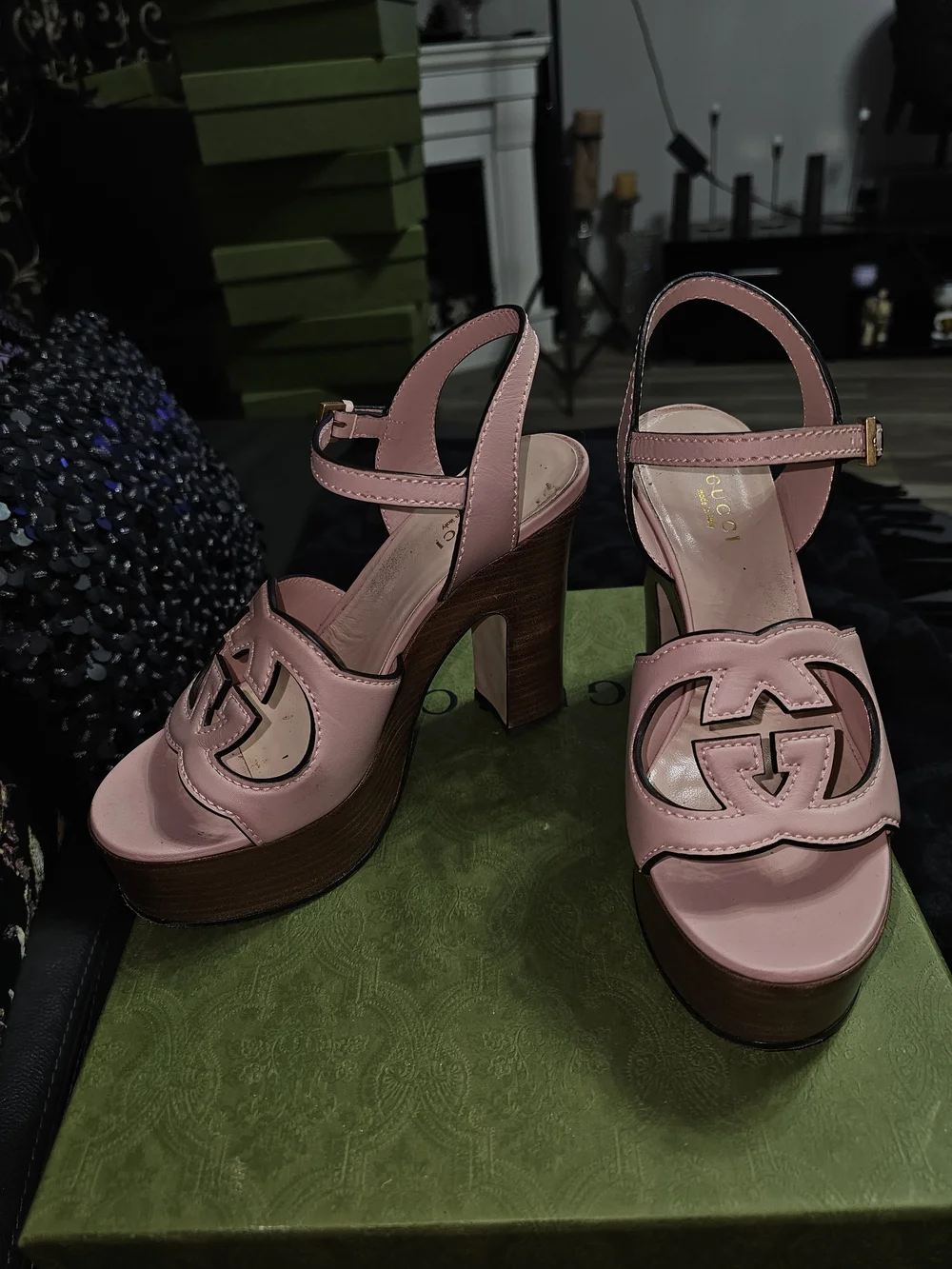 Gucci Cosmos Perfect Pink Leather Logo Platform Sandals 36